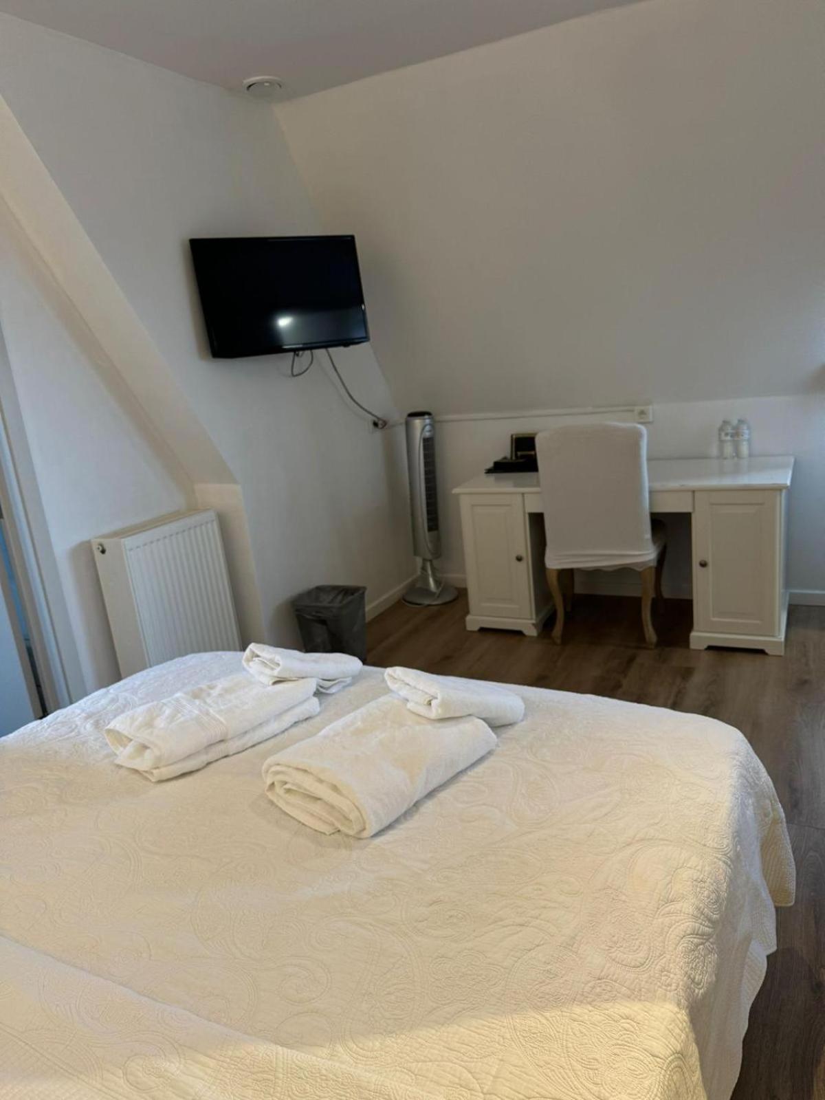 Hotel La Chaumiere Asse Экстерьер фото