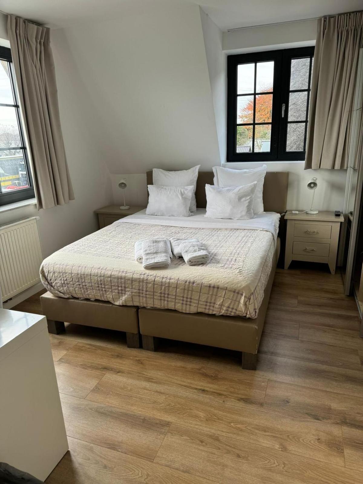 Hotel La Chaumiere Asse Экстерьер фото
