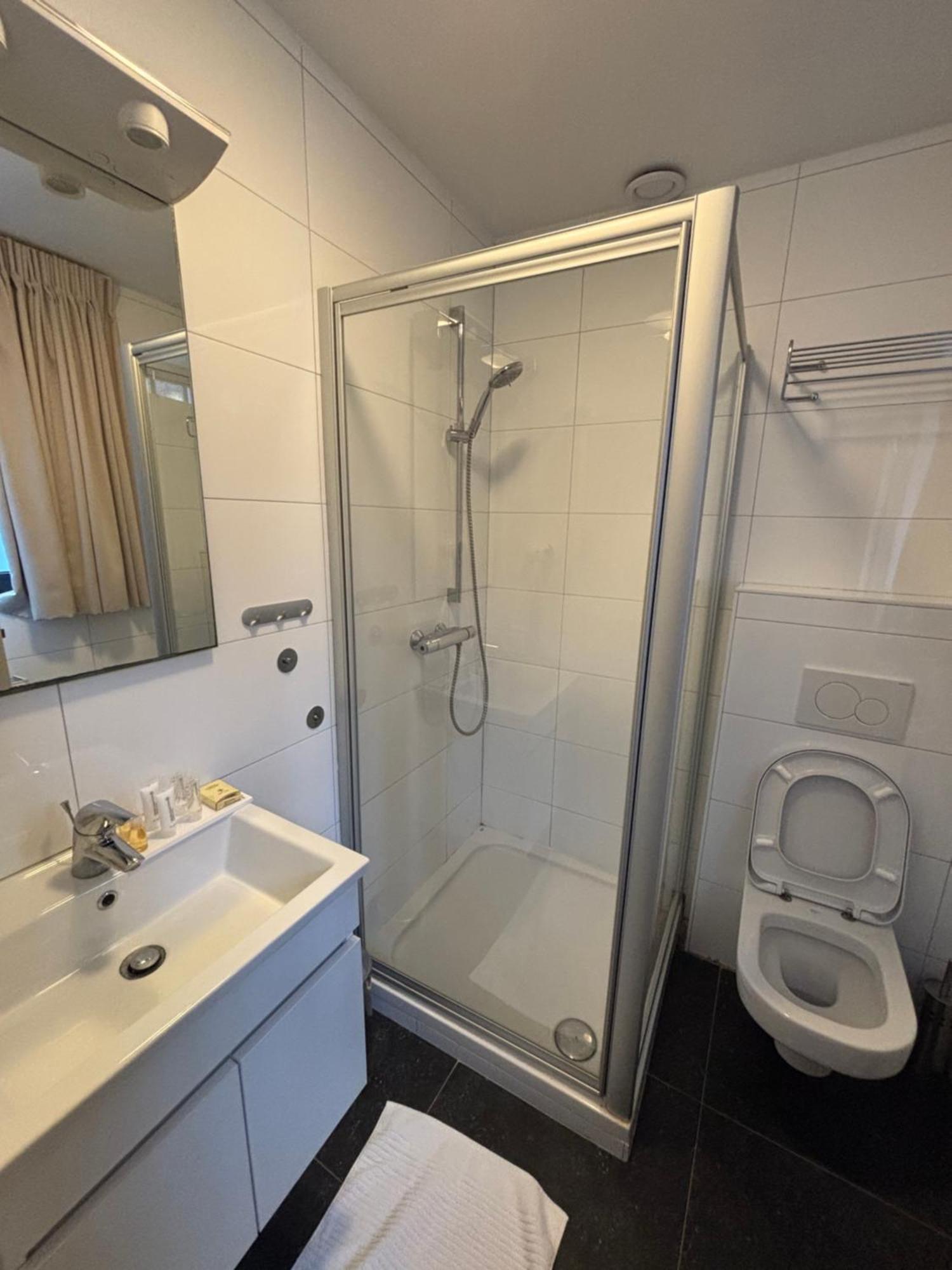 Hotel La Chaumiere Asse Экстерьер фото