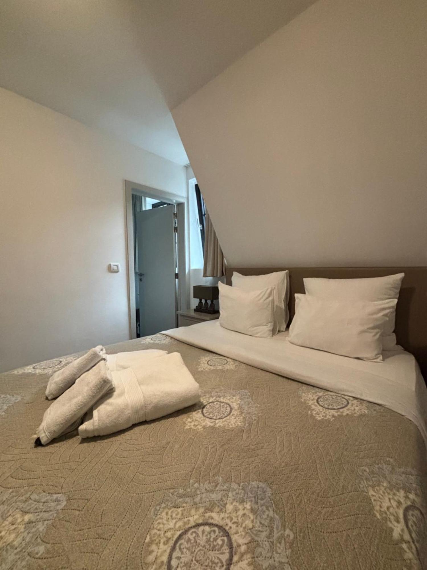 Hotel La Chaumiere Asse Экстерьер фото
