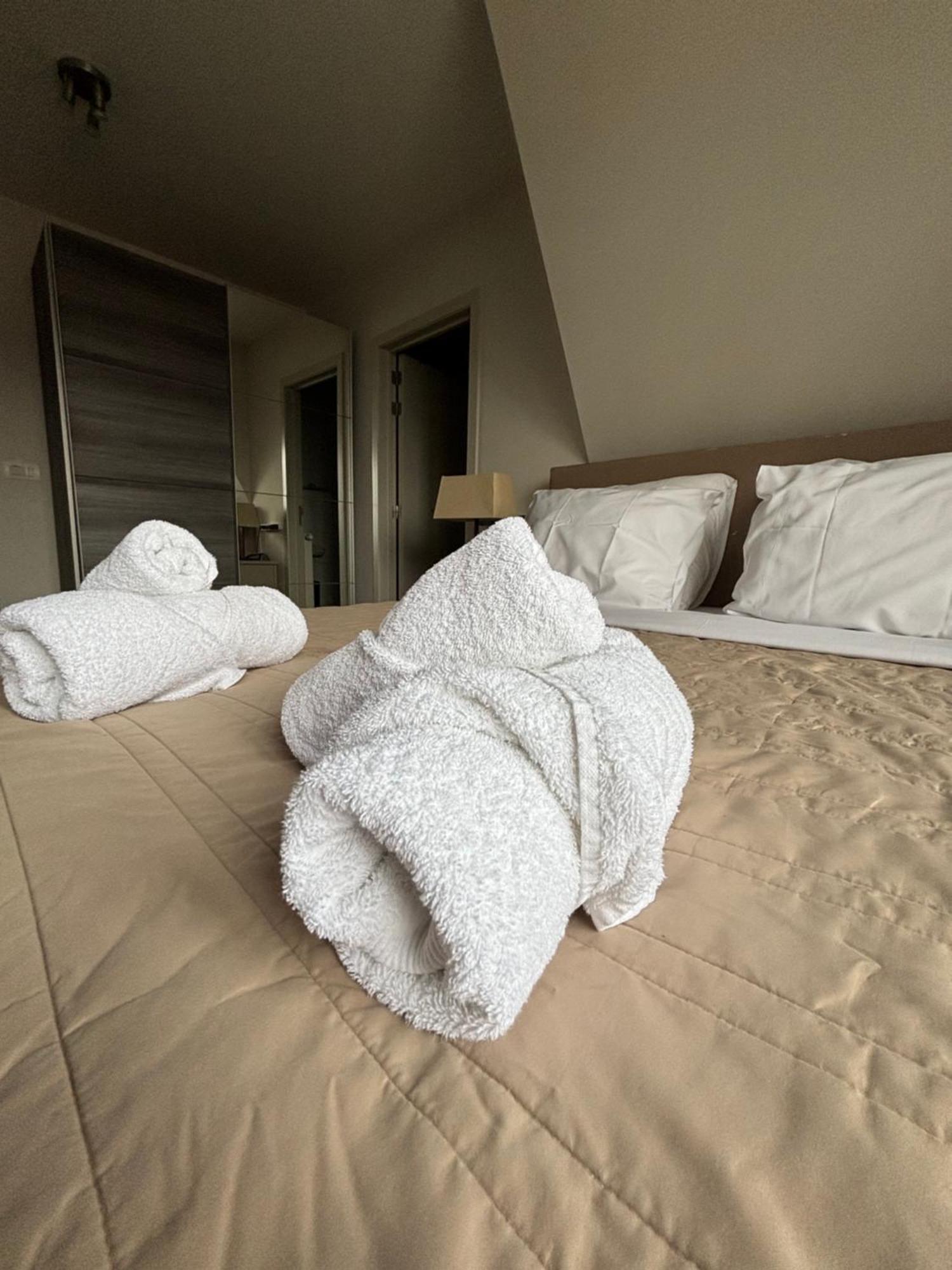 Hotel La Chaumiere Asse Экстерьер фото
