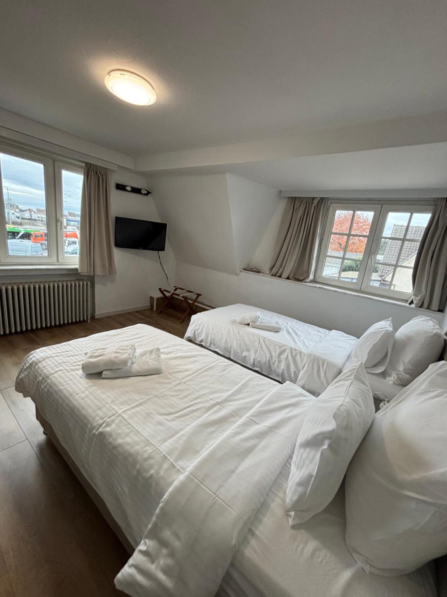 Hotel La Chaumiere Asse Экстерьер фото