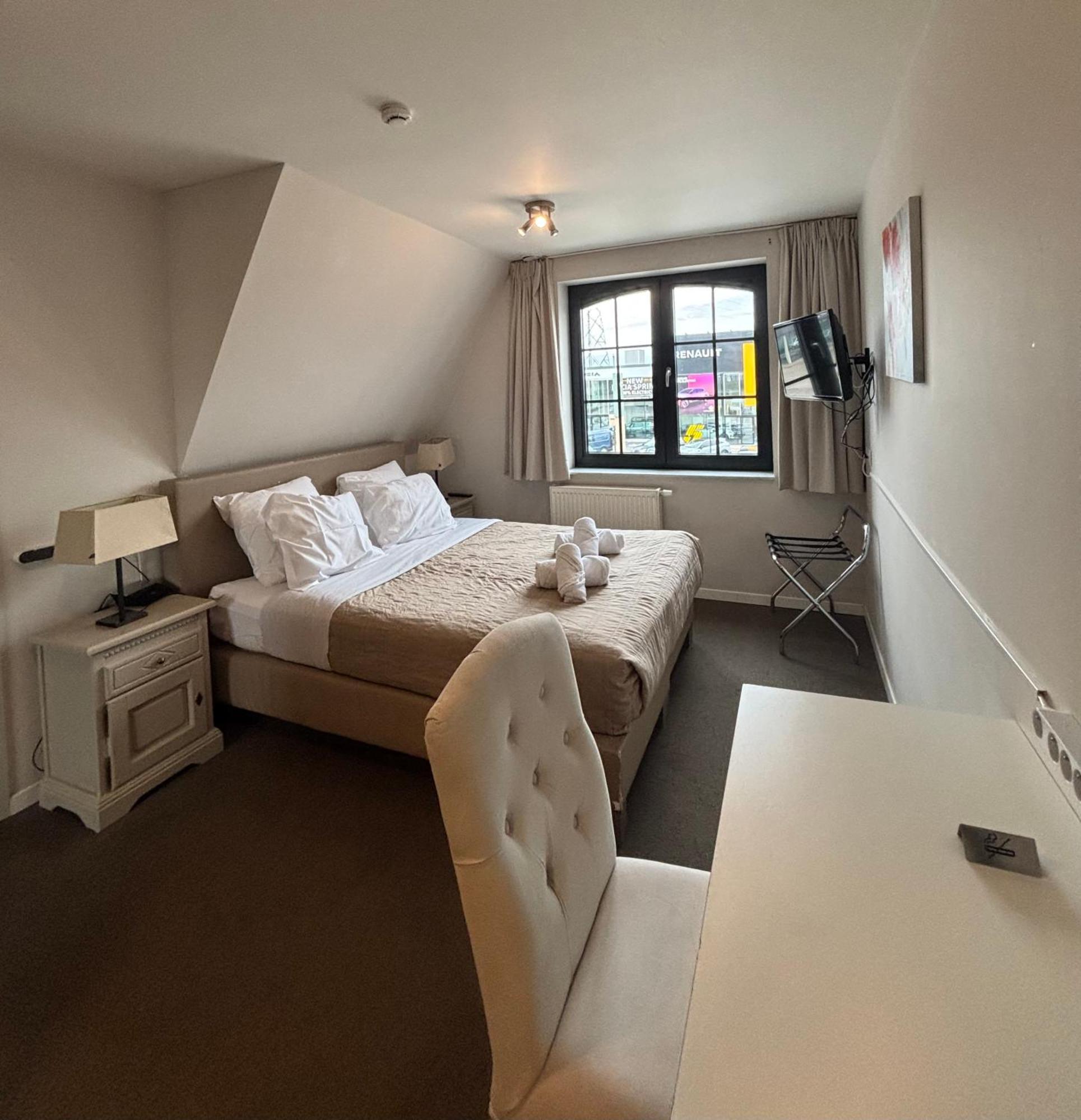 Hotel La Chaumiere Asse Экстерьер фото