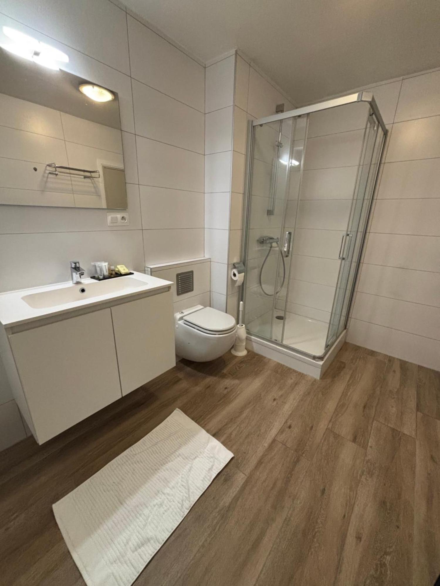 Hotel La Chaumiere Asse Экстерьер фото
